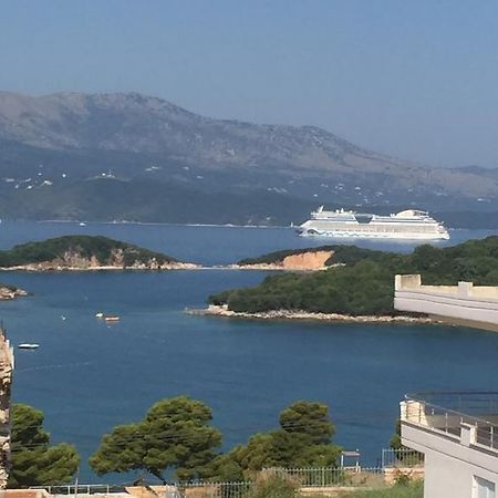 Helen'S House Διαμέρισμα Εξαμίλιο Εξωτερικό φωτογραφία