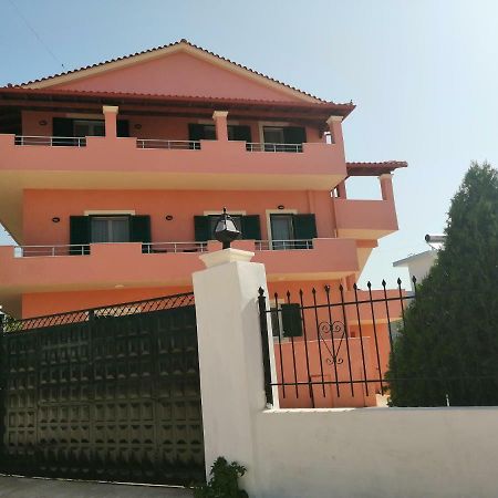 Helen'S House Διαμέρισμα Εξαμίλιο Εξωτερικό φωτογραφία