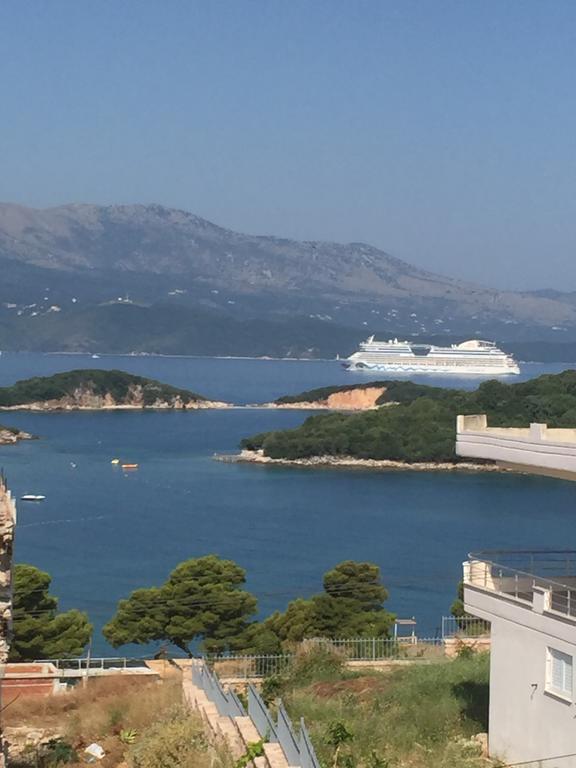 Helen'S House Διαμέρισμα Εξαμίλιο Εξωτερικό φωτογραφία
