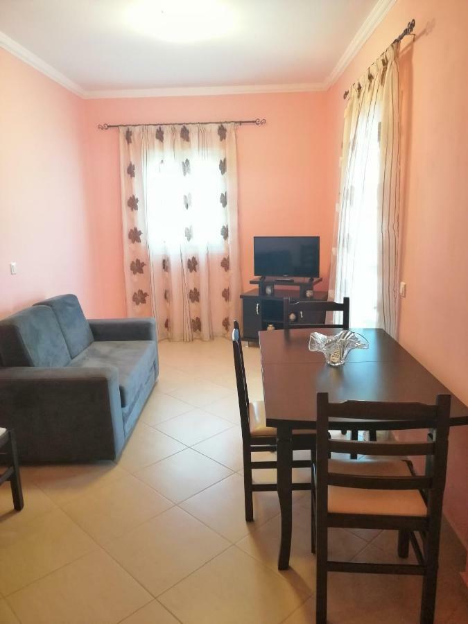Helen'S House Διαμέρισμα Εξαμίλιο Εξωτερικό φωτογραφία